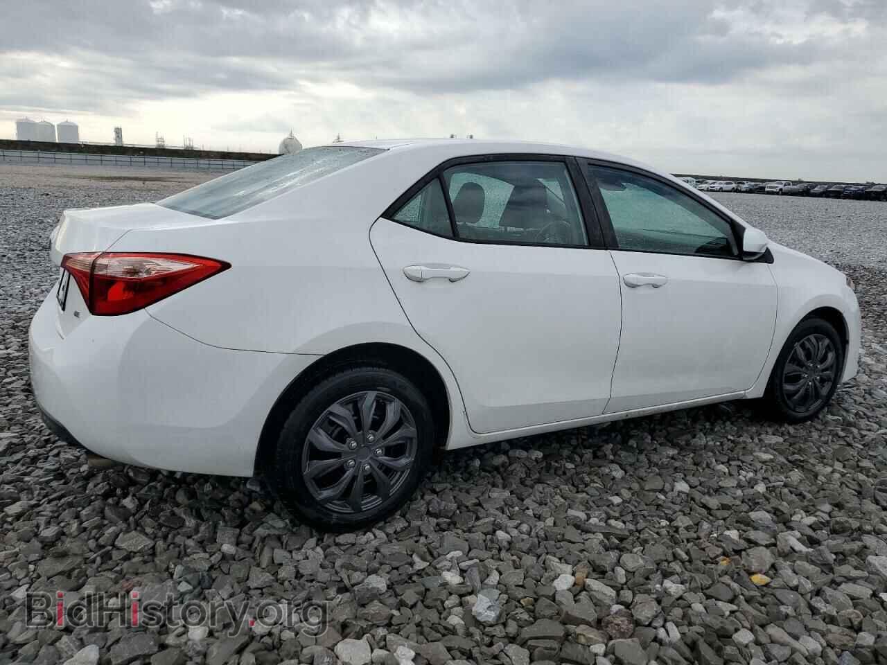 2018 TOYOTA COROLLA - VIN: 5YFBURHE2JP816331 - Фото 3