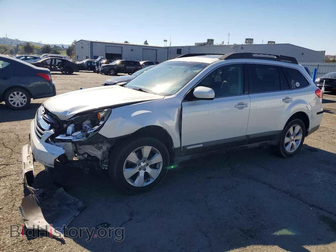 Photo 4S4BRBLC2B3313659 - SUBARU OUTBACK 2011