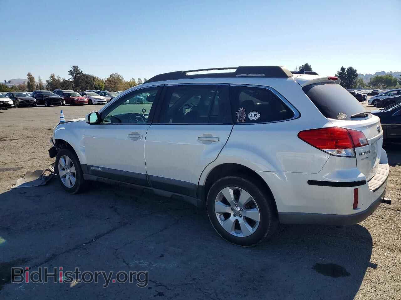 2011 SUBARU OUTBACK - VIN: 4S4BRBLC2B3313659 - Photo 2