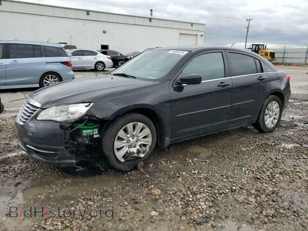 Photo 1C3BC4FB8BN607113 - CHRYSLER 200 2011