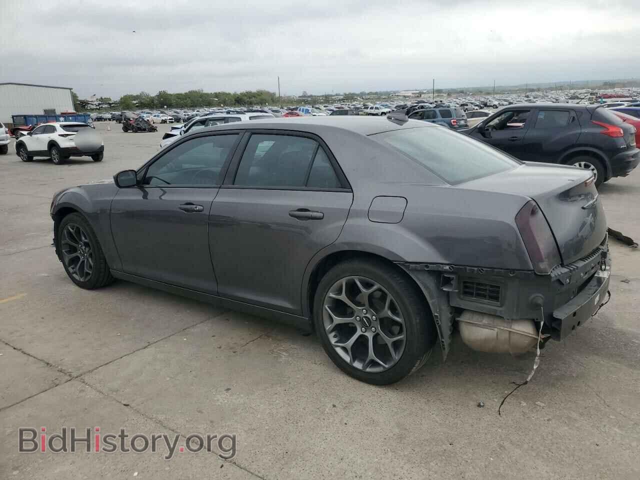 2015 CHRYSLER 300 - VIN: 2C3CCABG0FH807681 - Фото 2