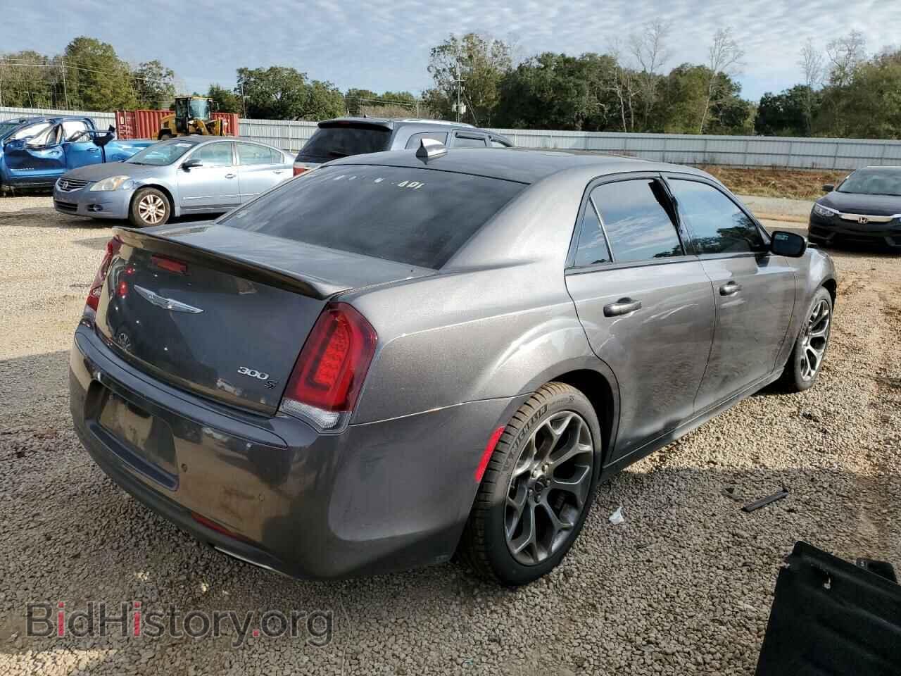2018 CHRYSLER 300 - VIN: 2C3CCABG4JH266448 - Фото 3