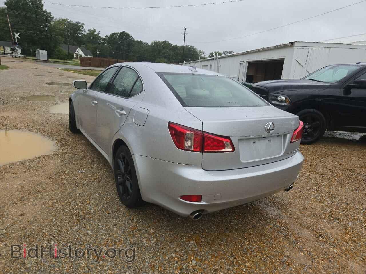2011 LEXUS IS - VIN: JTHCF5C20B5044980 - Photo 3