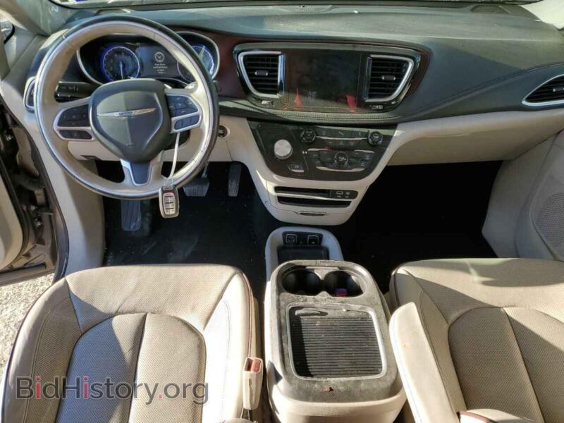 2019 Chrysler PACIFICA (VIN 2C4RC1GG2KR748698) — фото 8 из 13