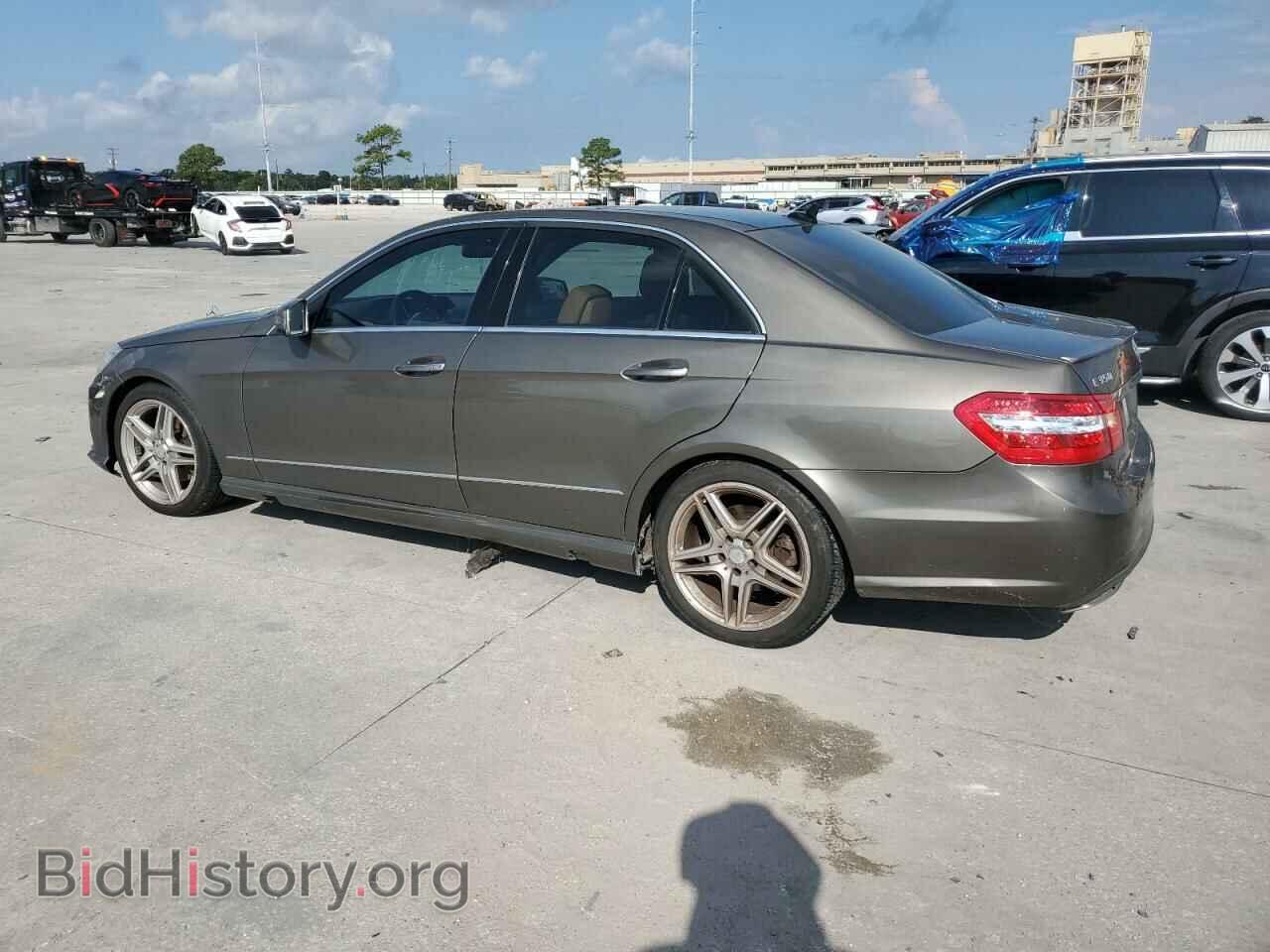 2013 MERCEDES-BENZ E-CLASS - VIN: WDDHF5KB2DA697125 - Фото 2