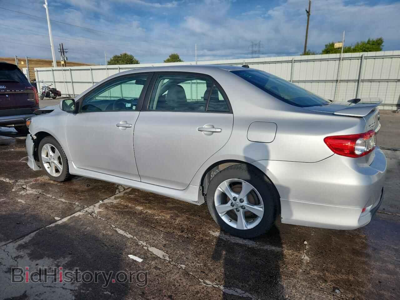 2011 TOYOTA COROLLA - VIN: 2T1BU4EE1BC681450 - Фото 2