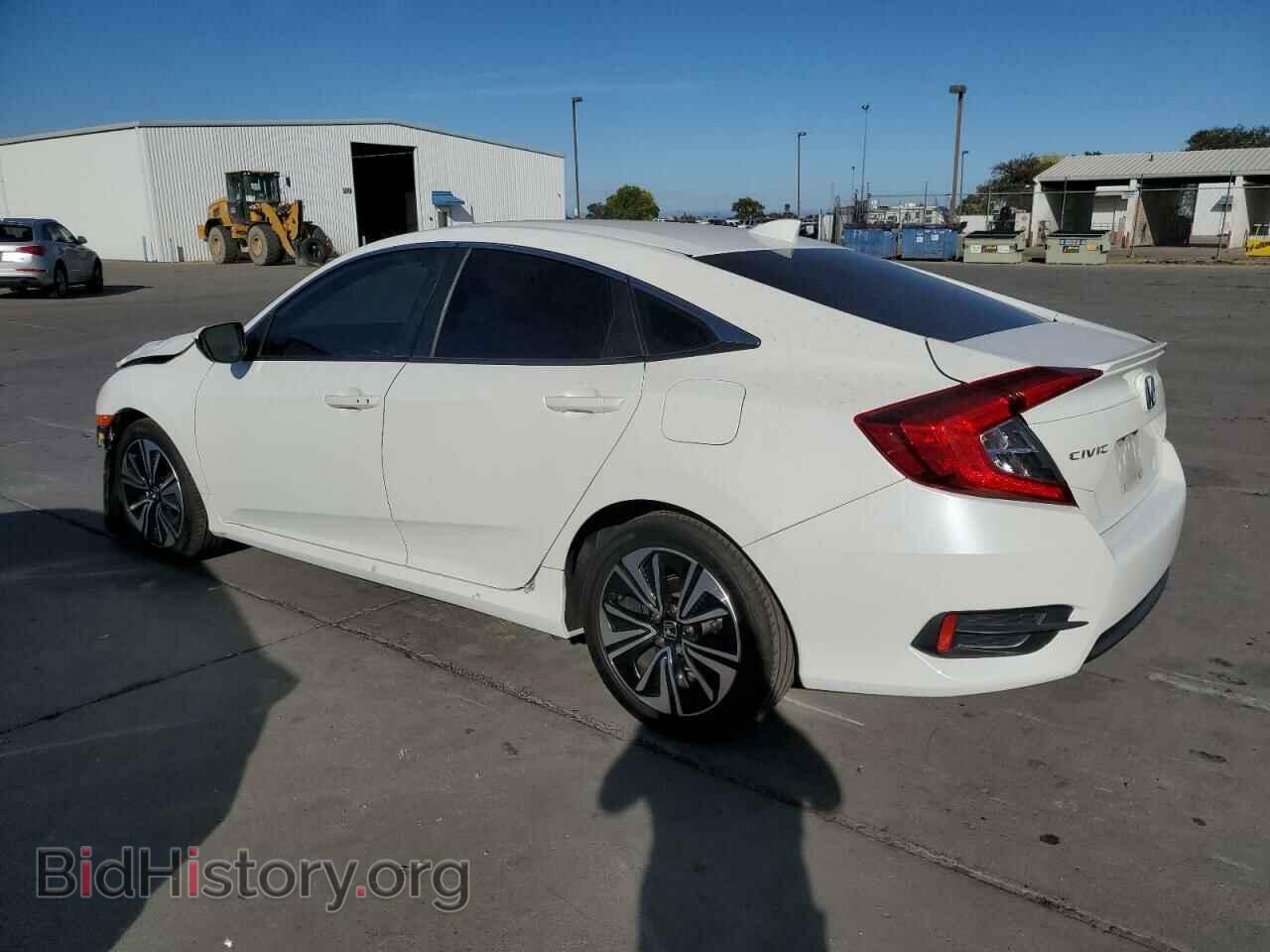2017 HONDA CIVIC - VIN: 2HGFC1F78HH655589 - Фото 2