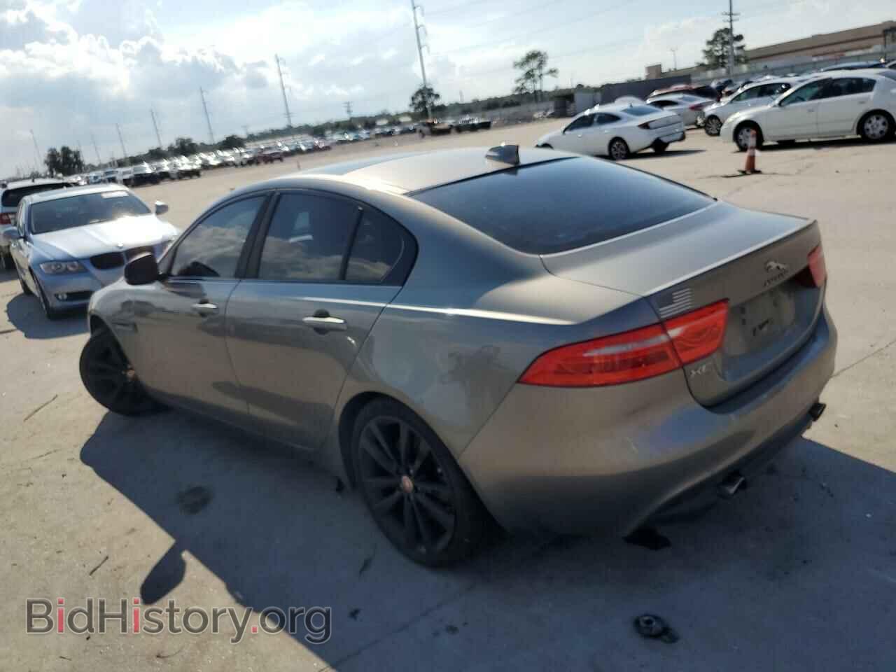 2017 JAGUAR XE - VIN: SAJAE4BV3HA977131 - Фото 2