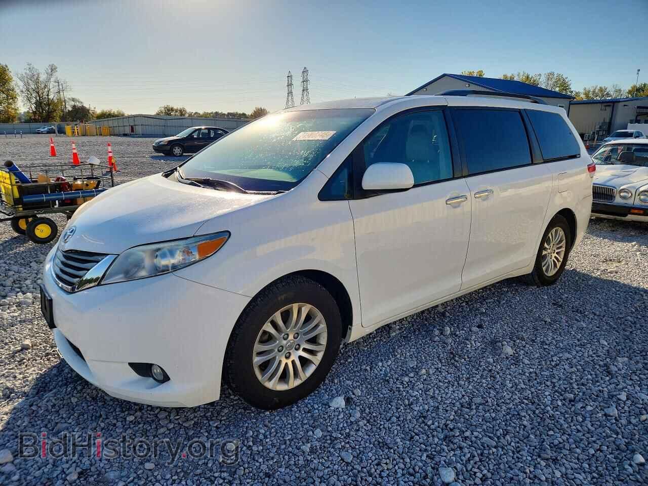 Photo 5TDYK3DC1DS331062 - TOYOTA SIENNA 2013