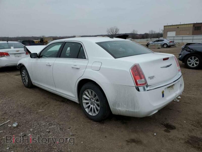 2012 Chrysler 300 (VIN 2C3CCAAG5CH116823) — photo 2 of 13