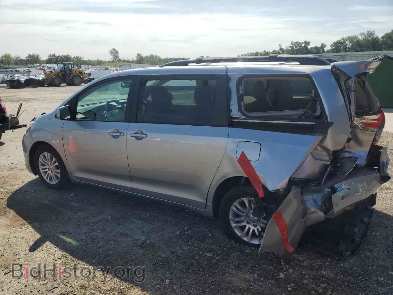 2013 TOYOTA All Models - VIN: 5TDYK3DC8DS399763 - Photo 2