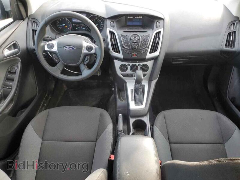 2012 Ford FOCUS (VIN 1FAHP3F28CL358996) — photo 8 of 13