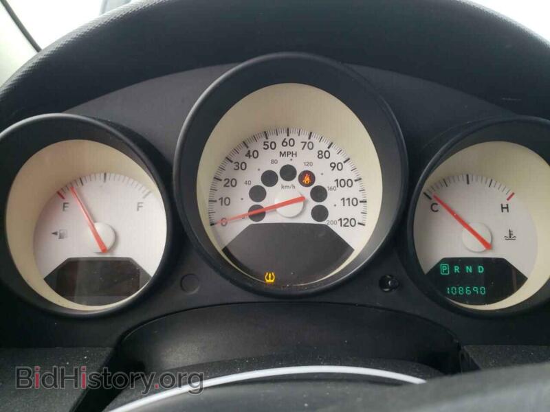 2008 Dodge CALIBER (VIN 1B3HB28B08D673925) — photo 9 of 14