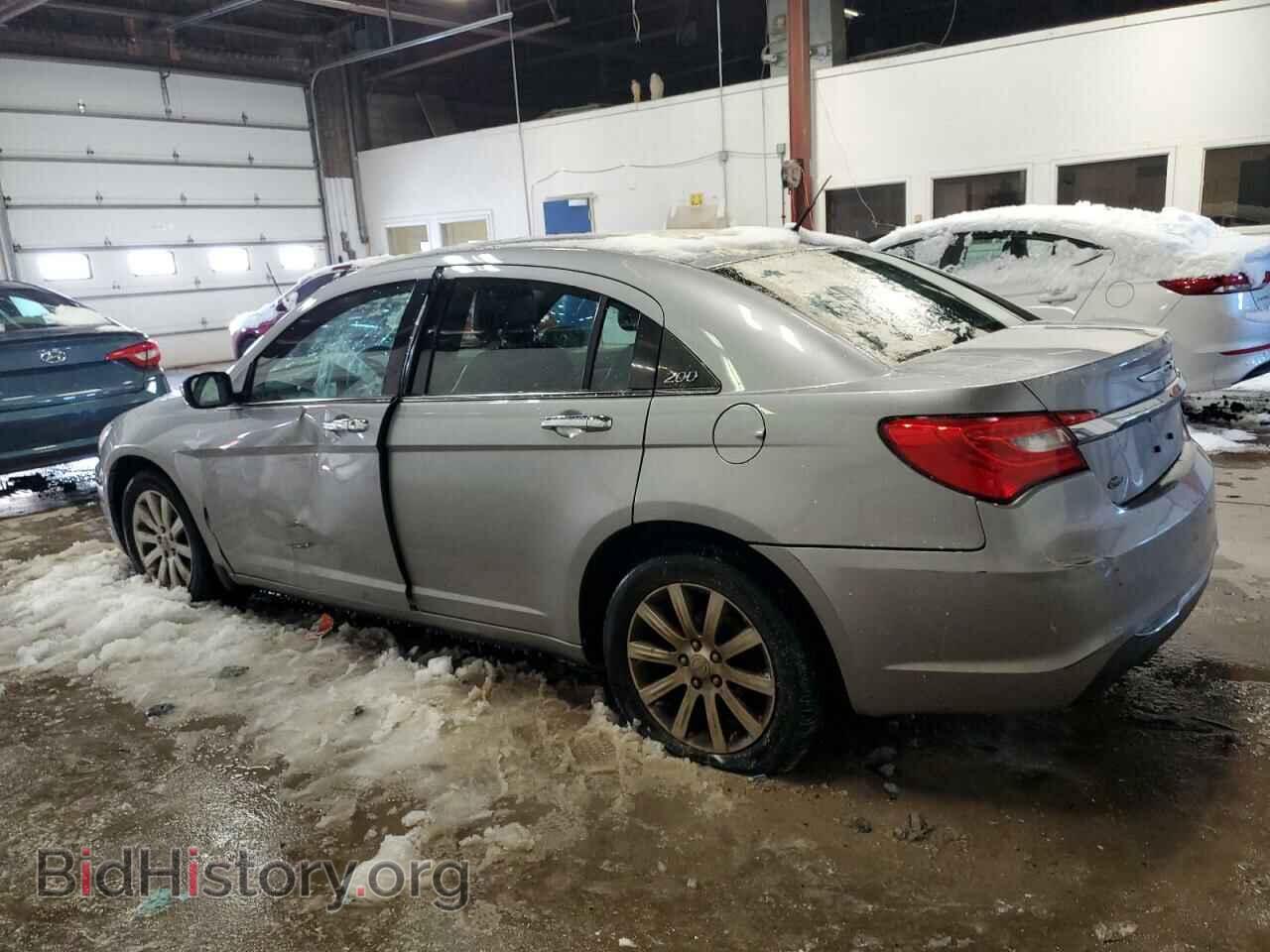 2013 CHRYSLER 200 - VIN: 1C3CCBCG7DN550253 - Фото 2