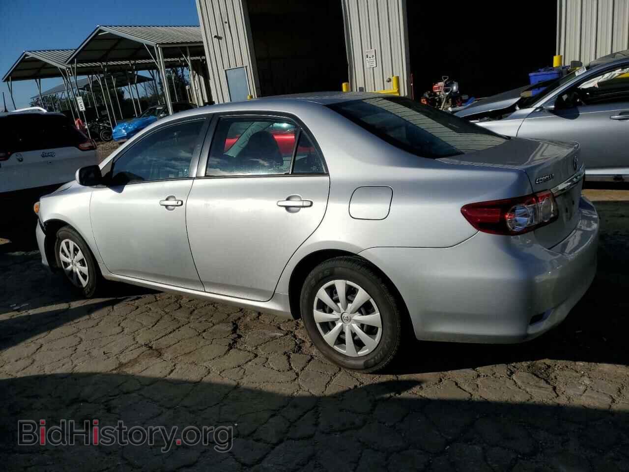 2011 TOYOTA COROLLA - VIN: 2T1BU4EE3BC697178 - Photo 2