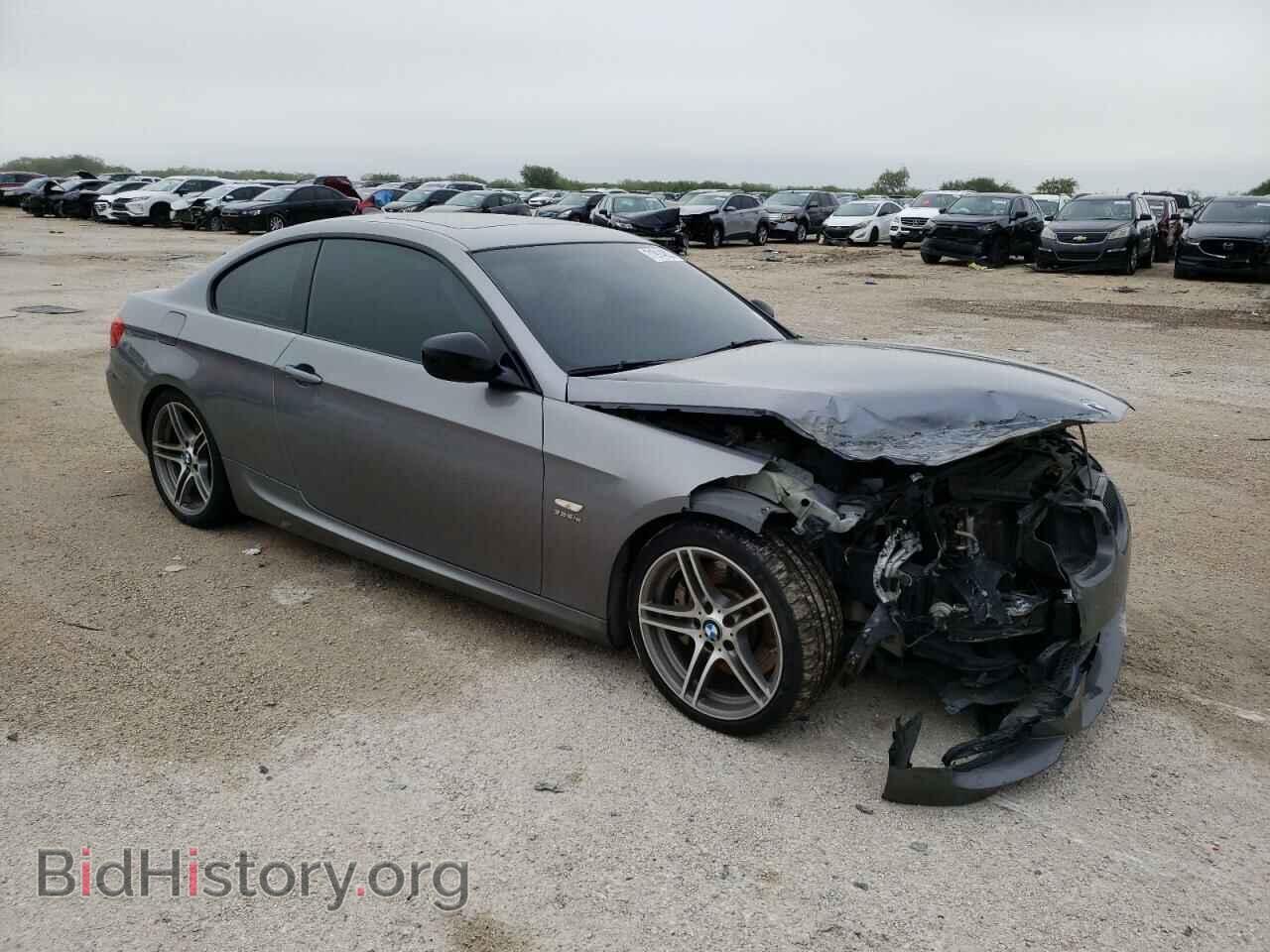 2011 BMW 3 SERIES - VIN: WBAKG1C57BE618470 - Фото 4