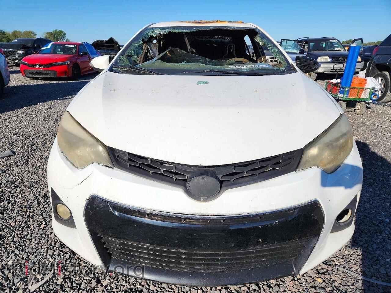 2015 TOYOTA COROLLA - VIN: 5YFBURHE7FP240131 - Фото 5