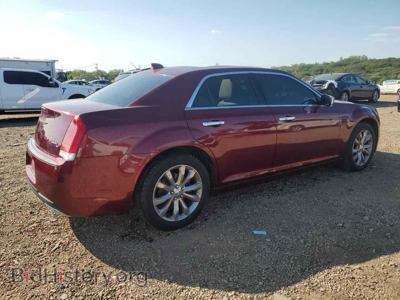 2017 CHRYSLER 300 - VIN: 2C3CCAKG1HH566829 - Фото 3