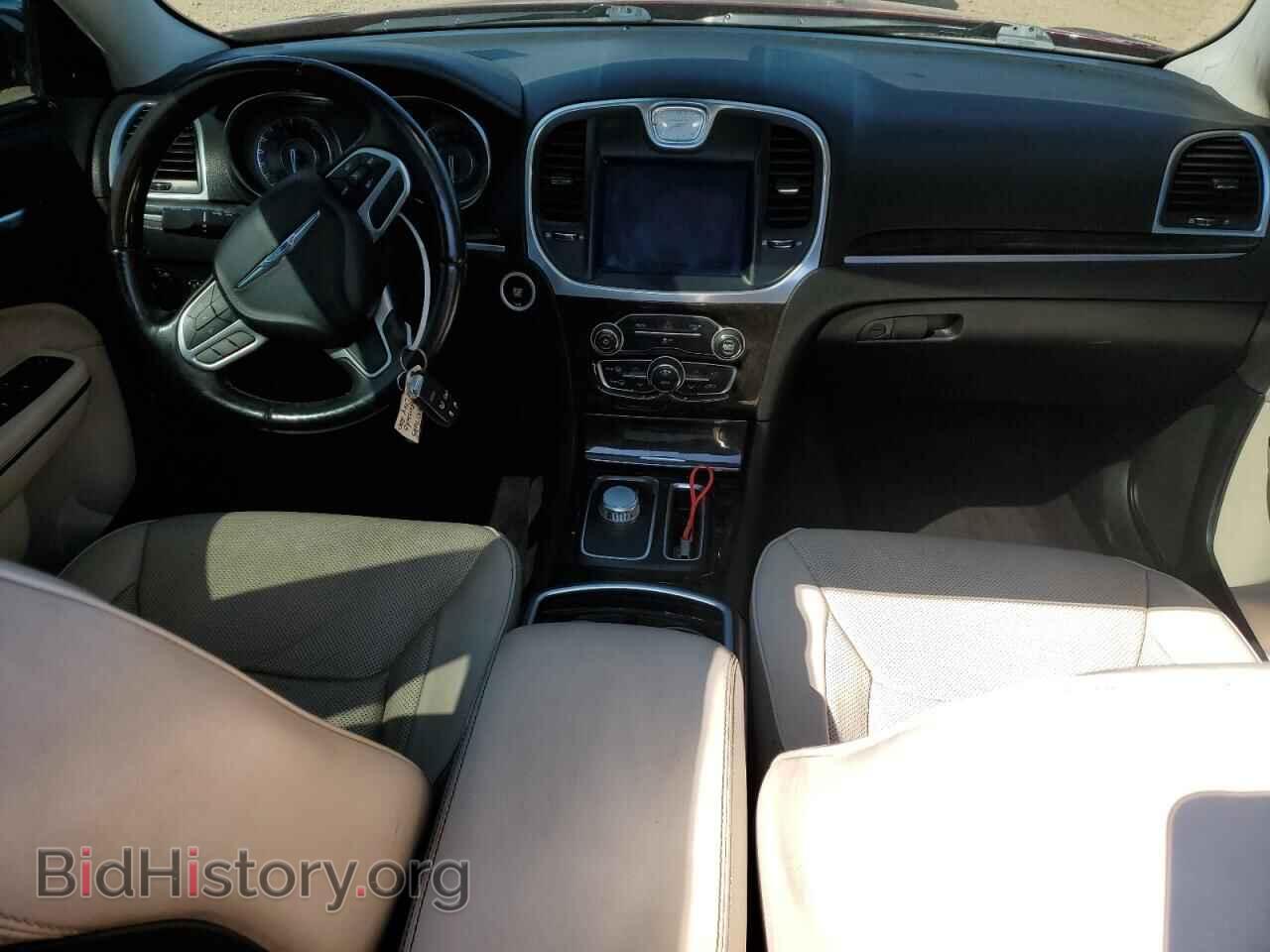 2017 CHRYSLER 300 - VIN: 2C3CCAKG1HH566829 - Фото 8