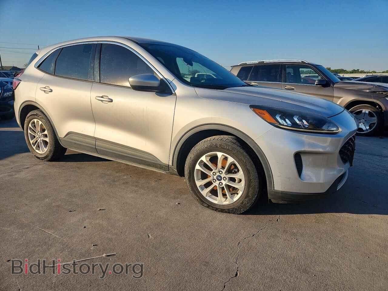 2020 Ford ESCAPE (VIN 1FMCU0G63LUA31456) — фото 4 из 12