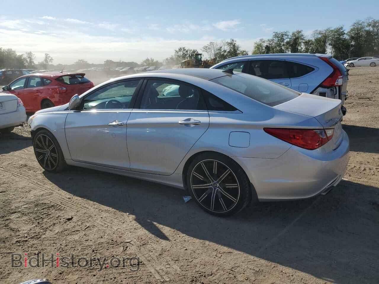 2013 HYUNDAI SONATA - VIN: 5NPEC4ABXDH633473 - Фото 2
