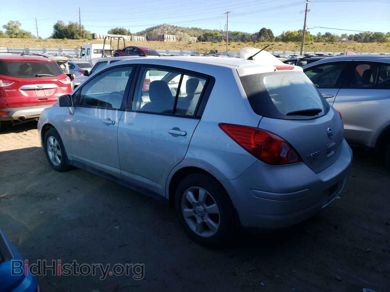 2009 NISSAN VERSA - VIN: 3N1BC13E79L352864 - Фото 2