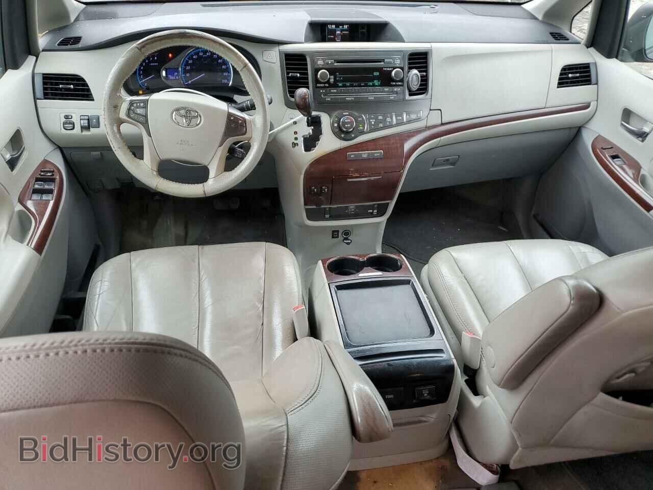 2011 TOYOTA All Models - VIN: 5TDYK3DC5BS142038 - Фото 8