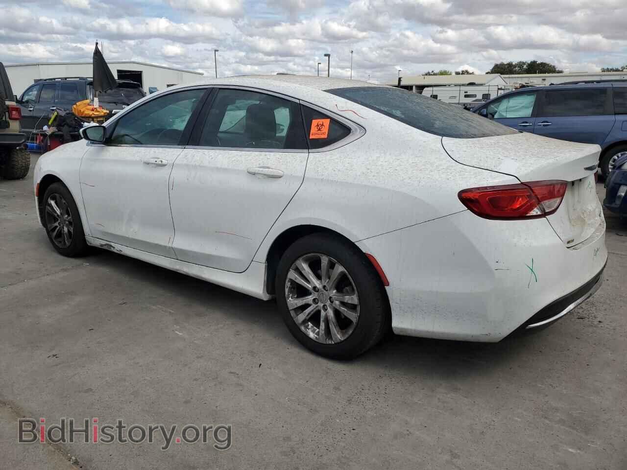 2015 CHRYSLER 200 - VIN: 1C3CCCABXFN633174 - Фото 2
