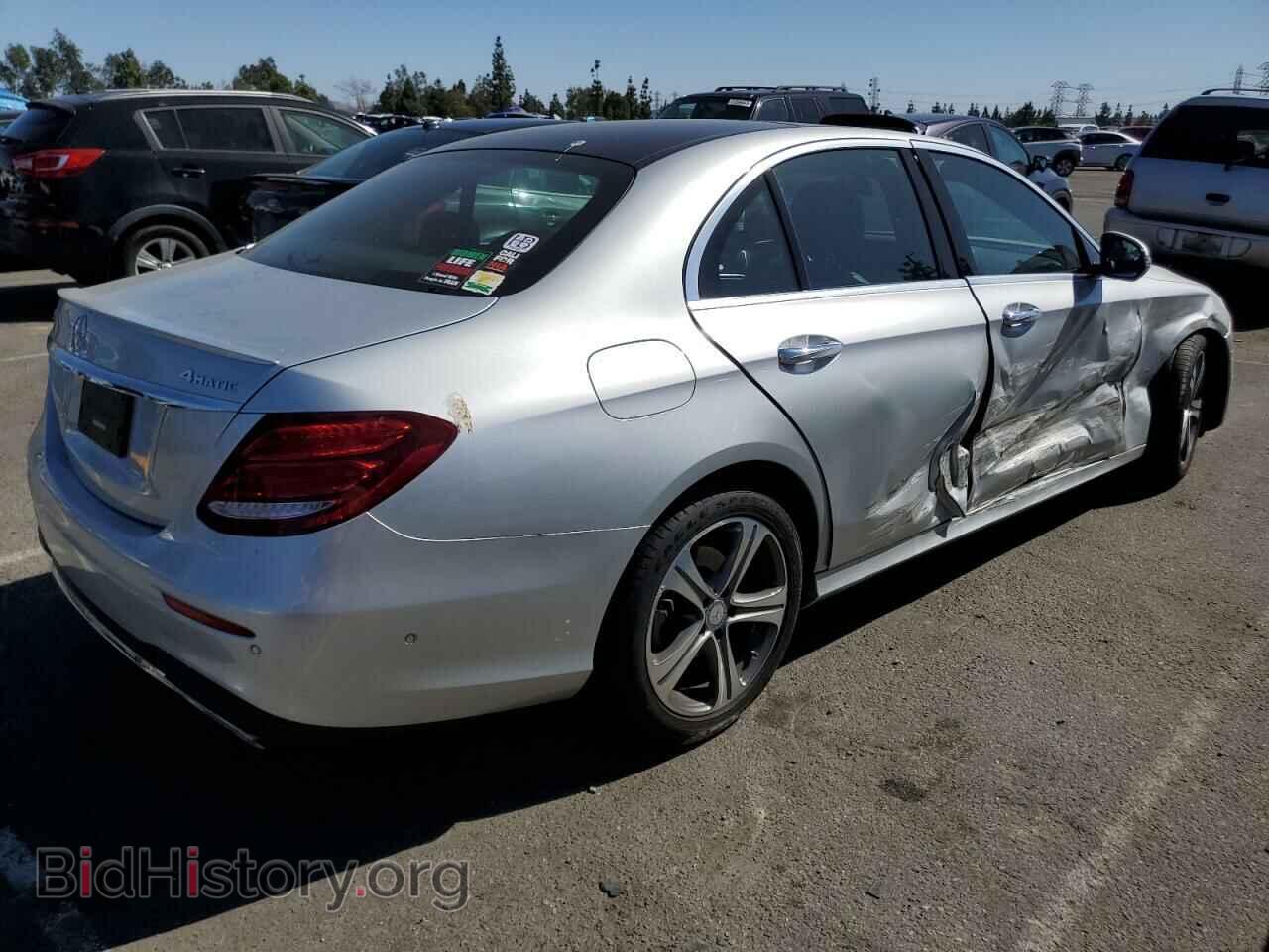 2017 MERCEDES-BENZ E-CLASS - VIN: WDDZF4KBXHA125935 - Фото 3