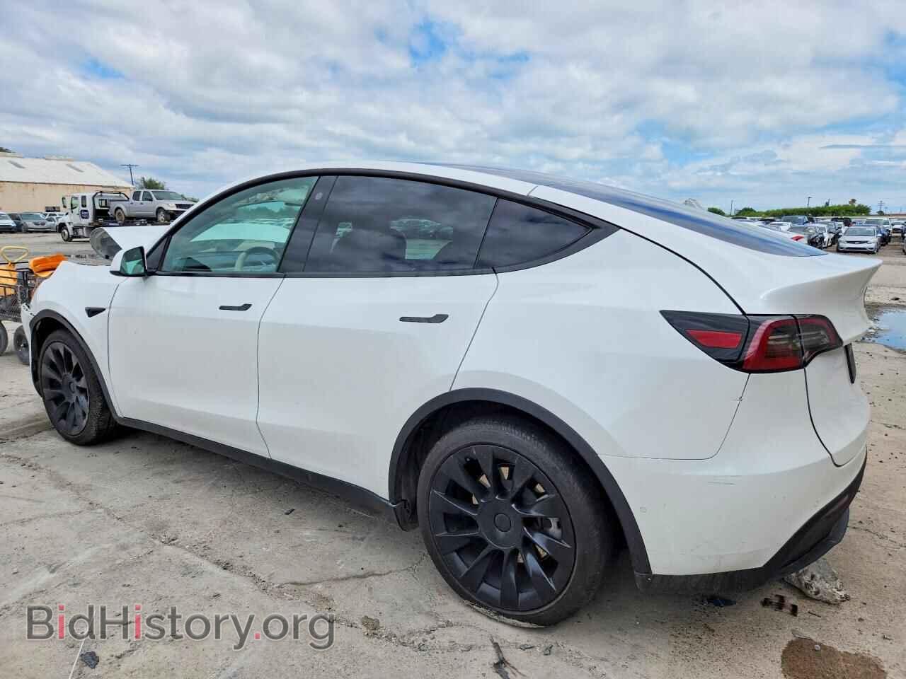2021 TESLA MODEL Y - VIN: 5YJYGAED1MF210792 - Фото 2