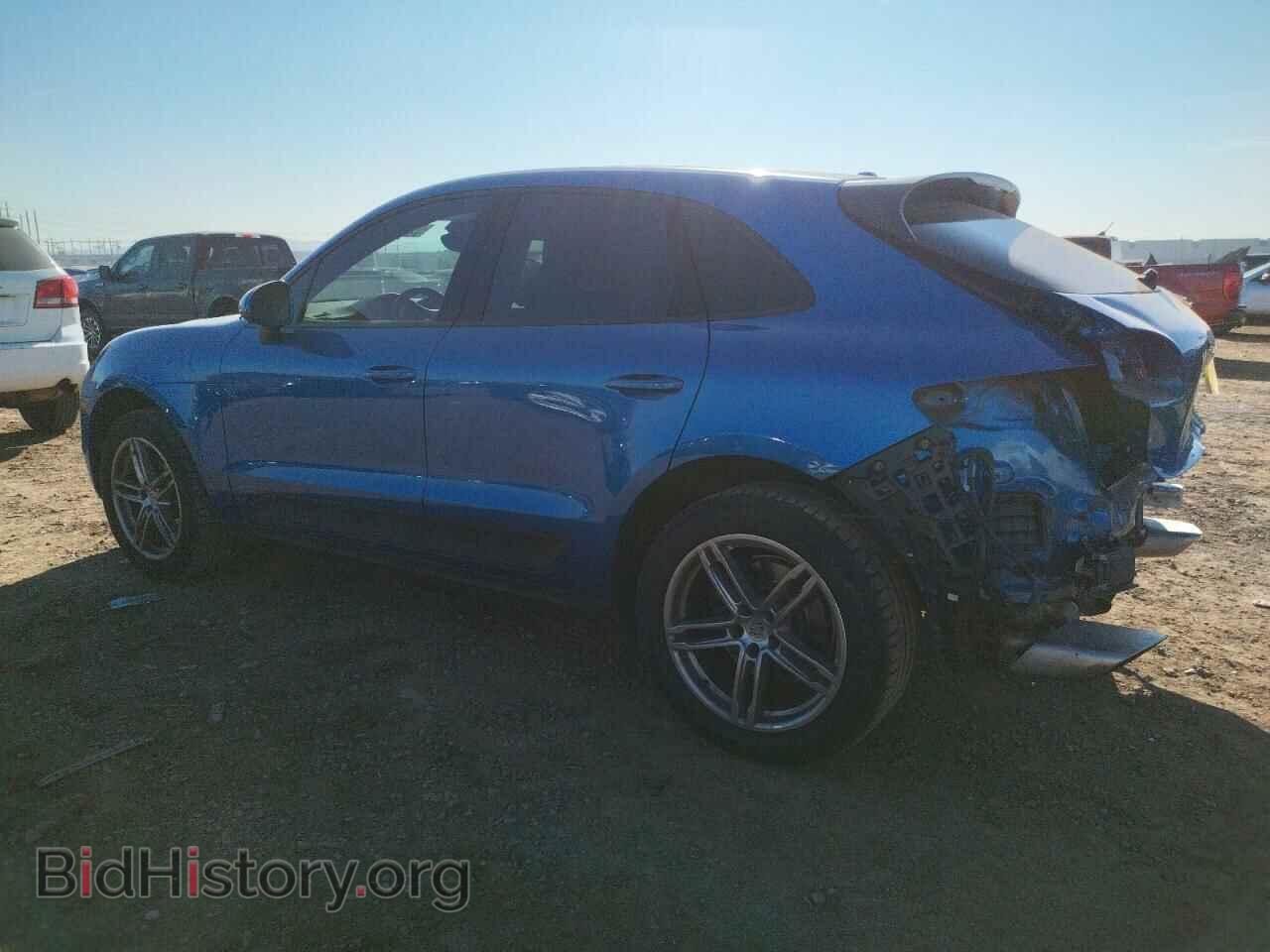 2017 PORSCHE MACAN - VIN: WP1AA2A56HLB03889 - Photo 2