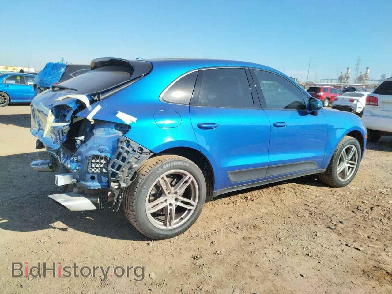 2017 PORSCHE MACAN - VIN: WP1AA2A56HLB03889 - Photo 3