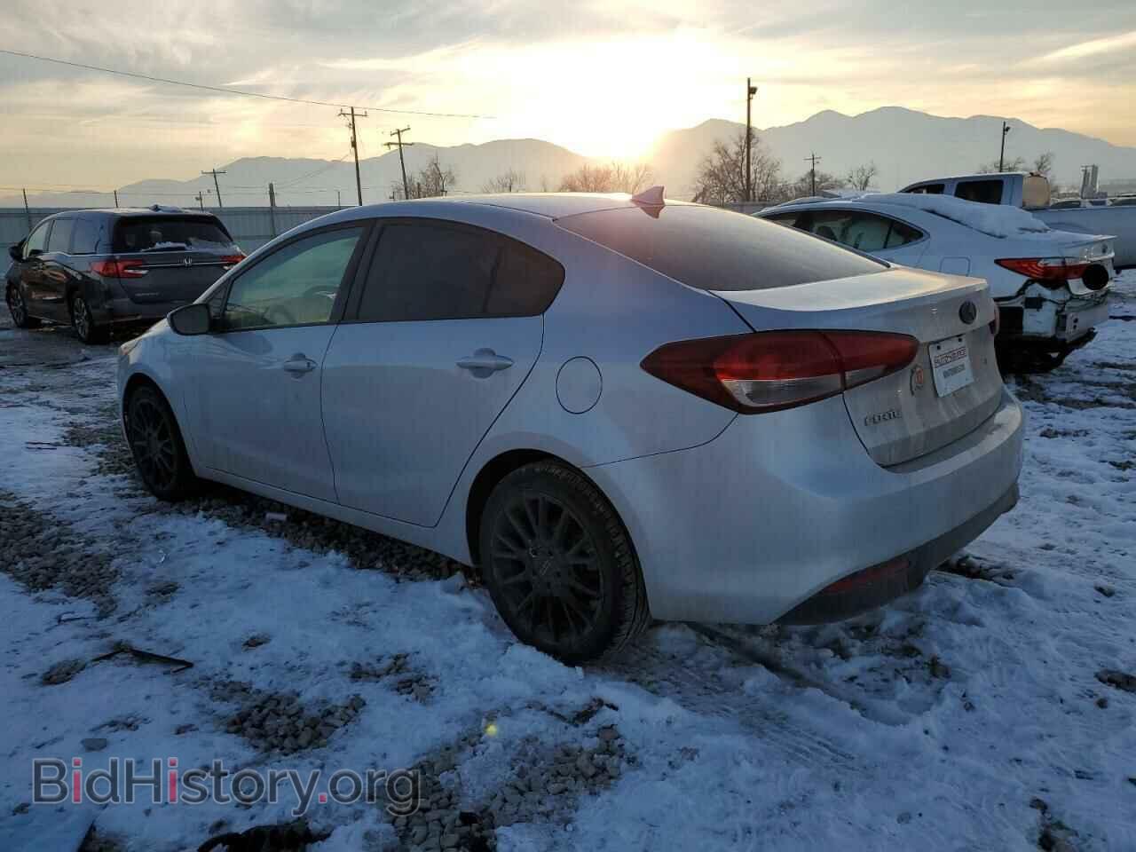 2017 KIA FORTE - VIN: 3KPFL4A79HE030833 - Фото 2