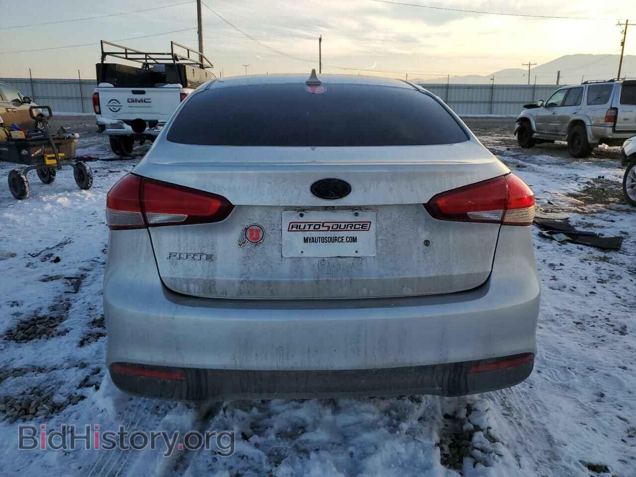 2017 KIA FORTE - VIN: 3KPFL4A79HE030833 - Фото 6