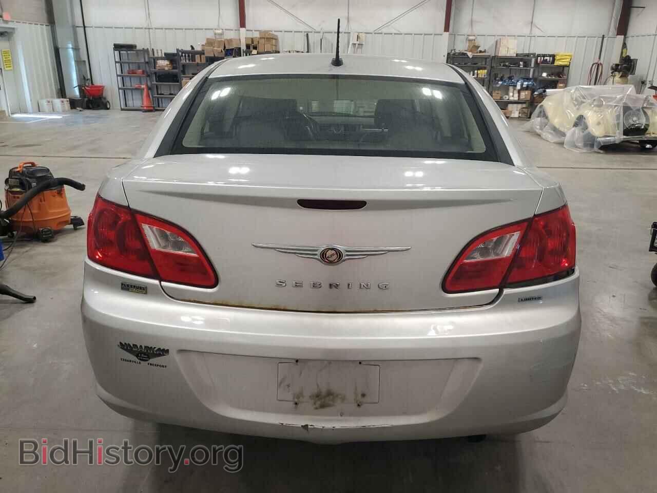 2010 CHRYSLER SEBRING - VIN: 1C3CC5FD5AN192519 - Фото 6