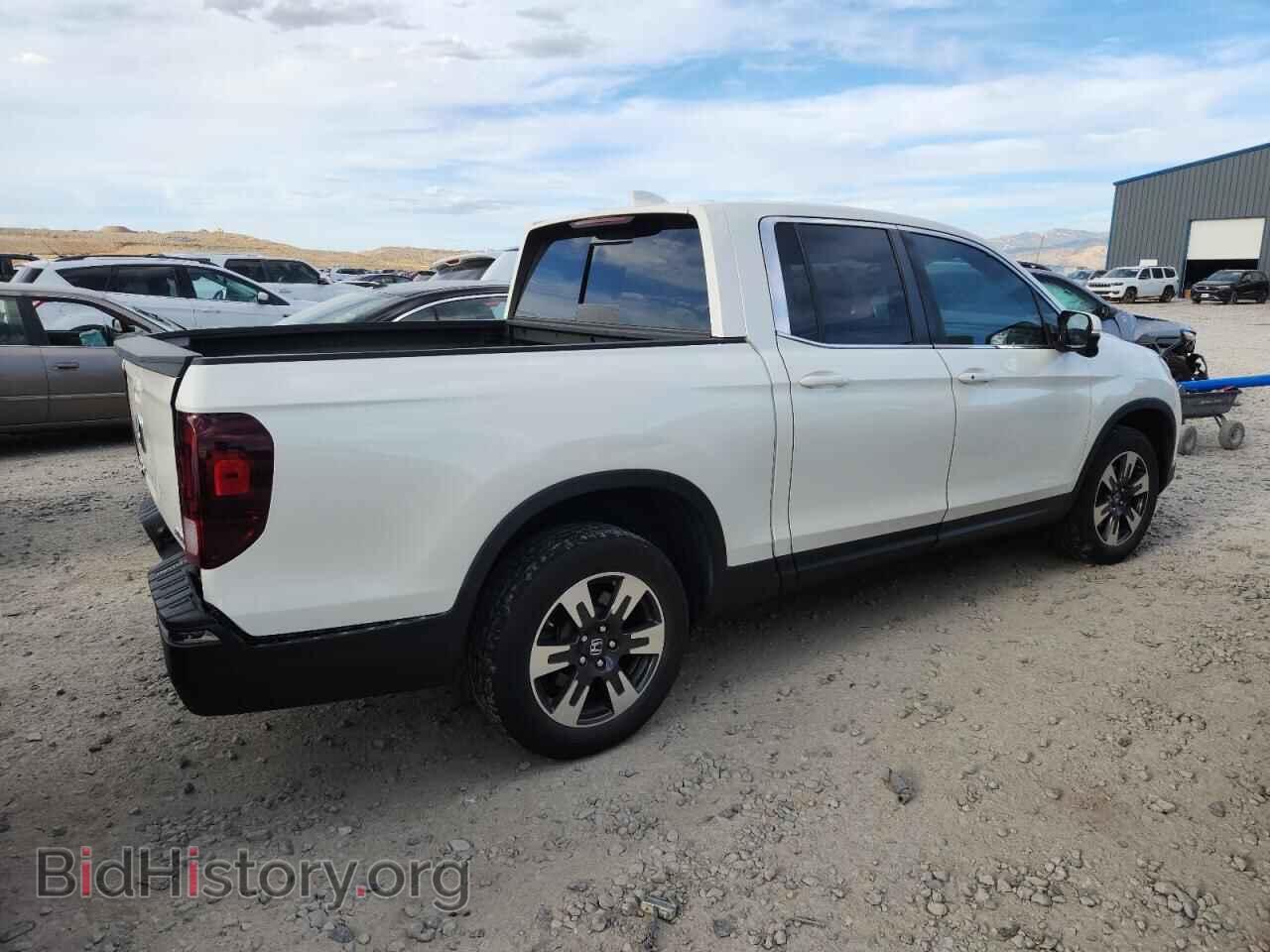 2019 HONDA RIDGELINE - VIN: 5FPYK3F69KB002688 - Фото 3