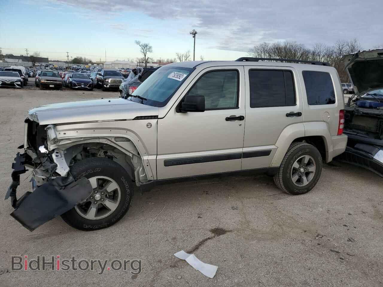 Фотография 1J8GN28K48W154987 - JEEP LIBERTY 2008