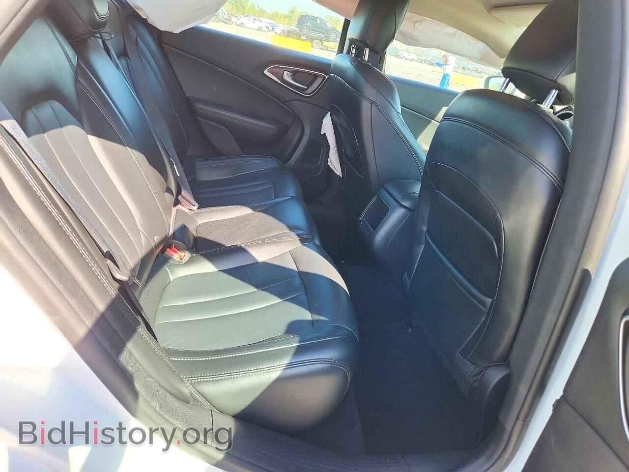2016 CHRYSLER 200 - VIN: 1C3CCCAB6GN183279 - Фото 10