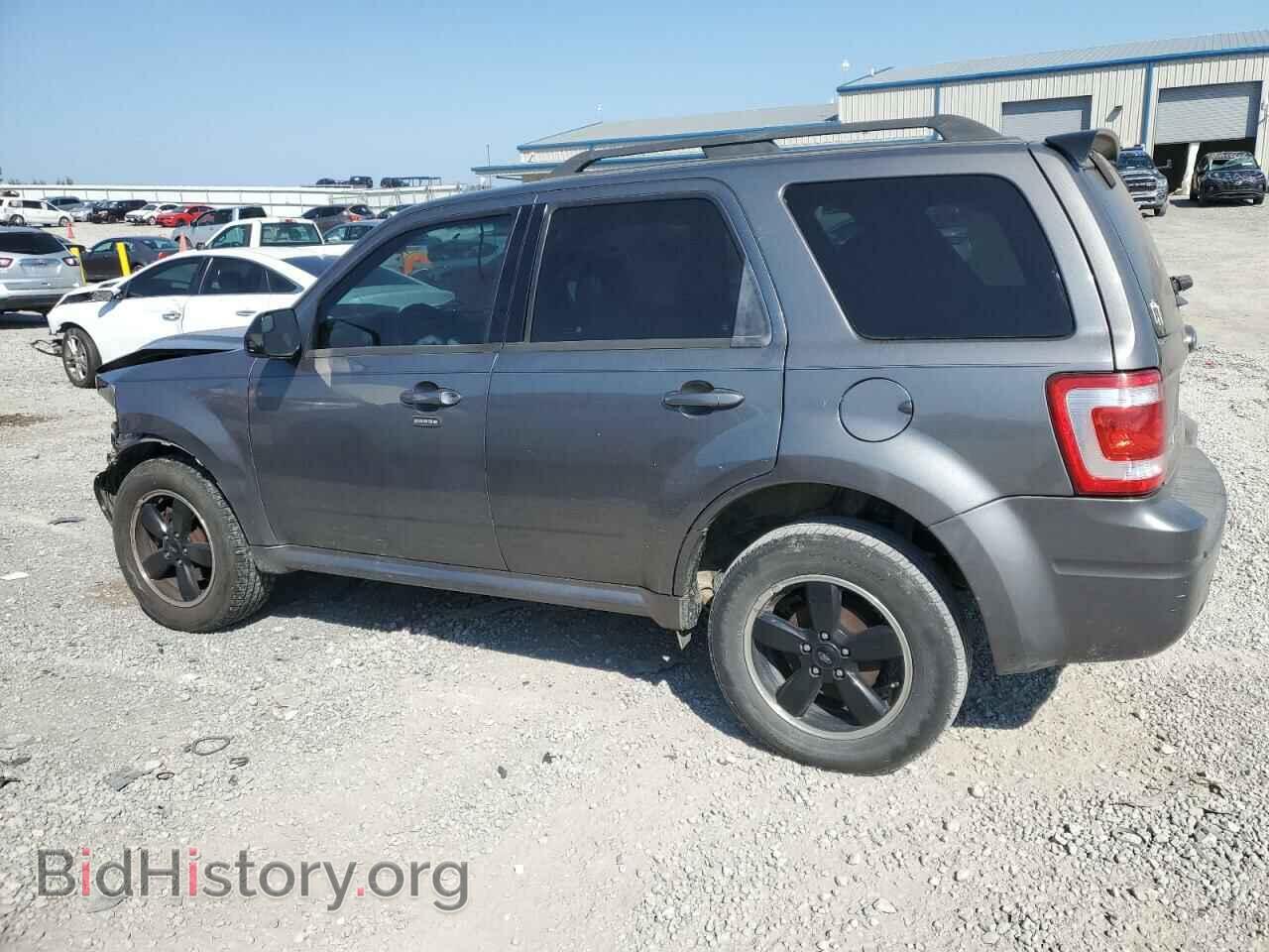 2011 FORD ESCAPE - VIN: 1FMCU0D78BKB32001 - Photo 2