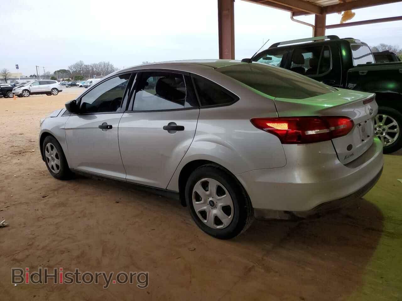 2017 FORD FOCUS - VIN: 1FADP3E26HL221207 - Photo 2