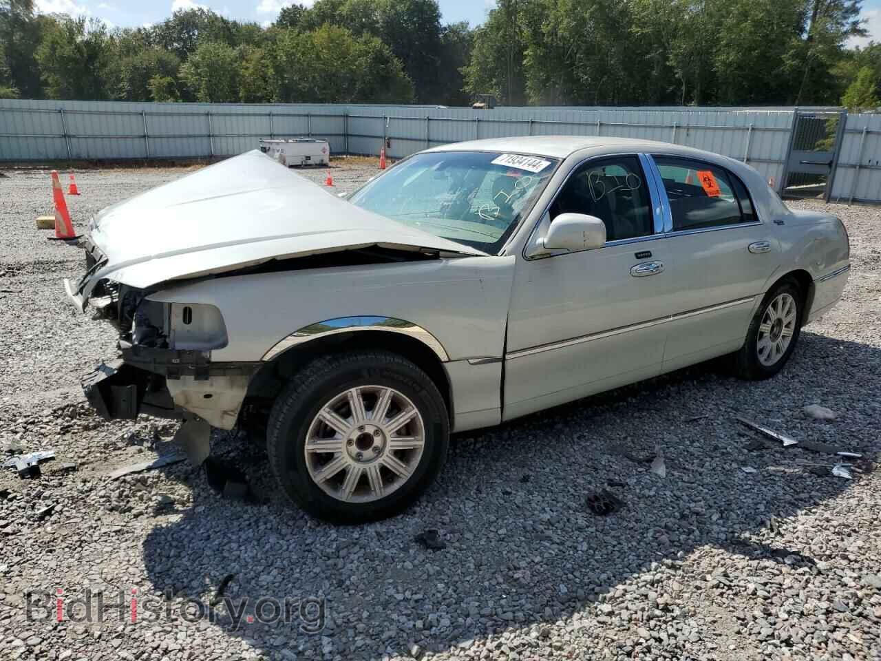 Photo 1LNHM82V96Y614114 - LINCOLN TOWNCAR 2006
