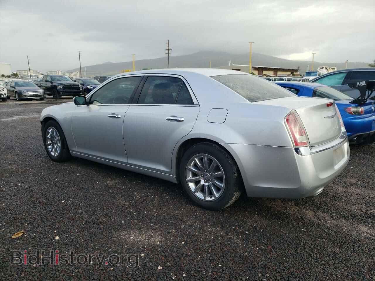2012 CHRYSLER 300 - VIN: 2C3CCACG5CH205661 - Фото 2