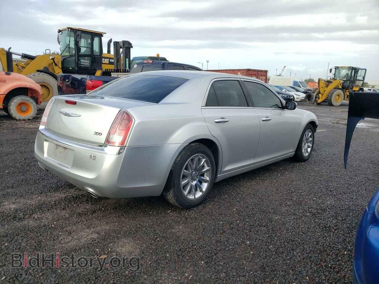2012 CHRYSLER 300 - VIN: 2C3CCACG5CH205661 - Фото 3