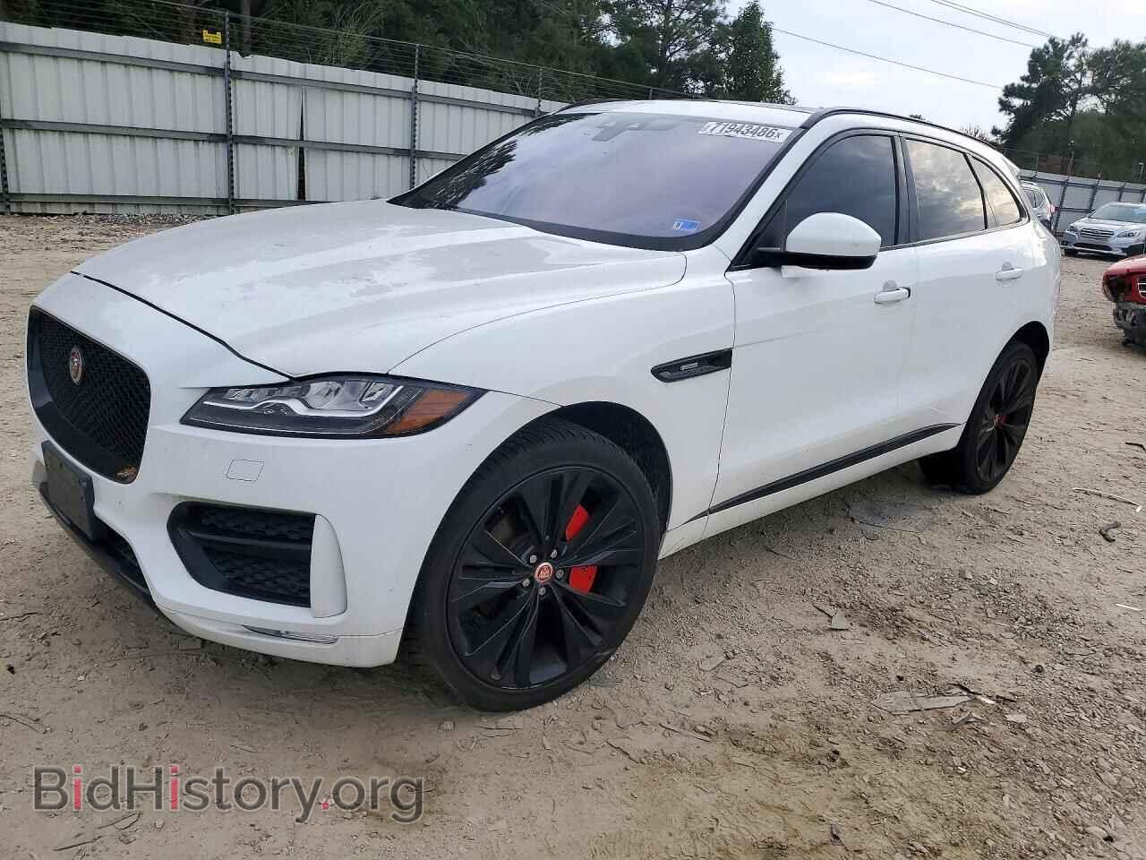 Фотография SADCL2BV0HA090107 - JAGUAR F-PACE 2017