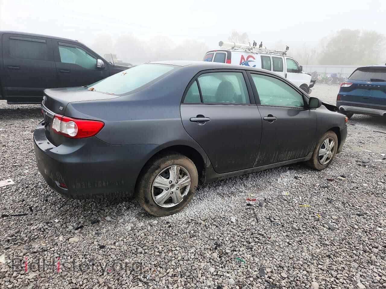 2011 TOYOTA COROLLA - VIN: 2T1BU4EE2BC682817 - Photo 3