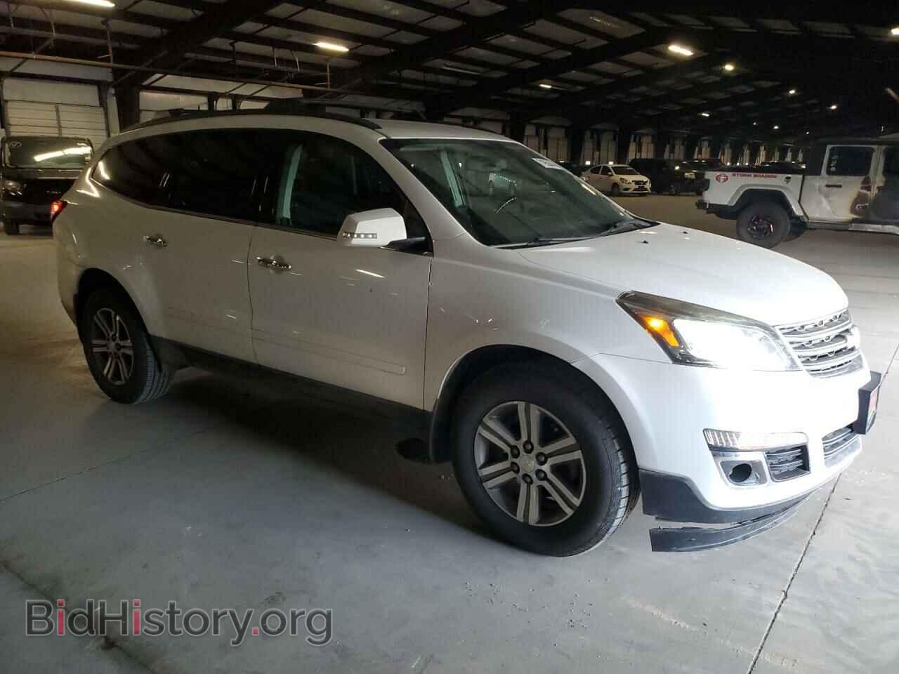 2017 CHEVROLET TRAVERSE - VIN: 1GNKVGKD3HJ217932 - Фото 4