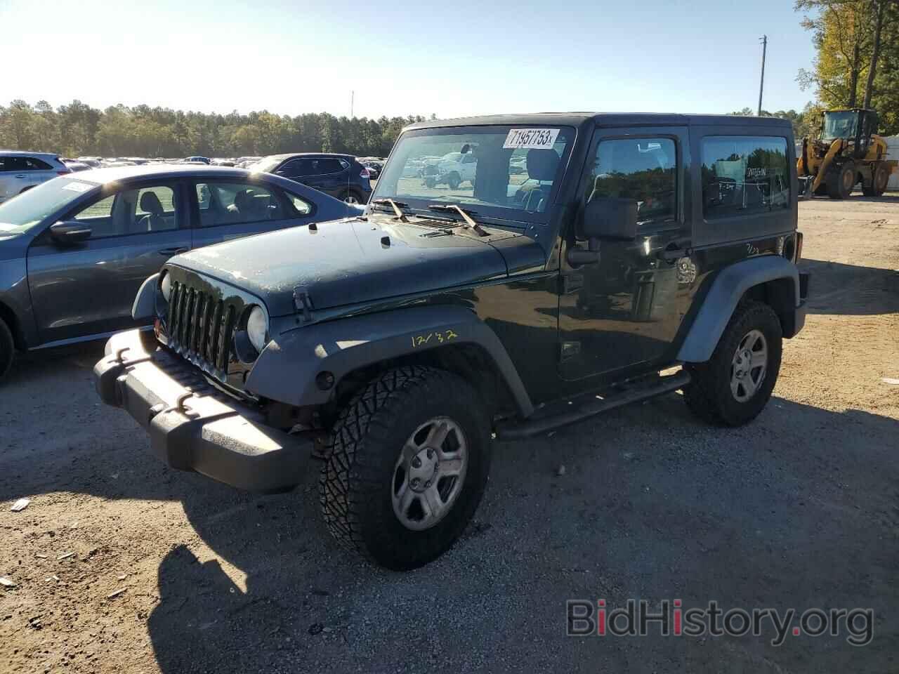 Photo 1J4AA2D16BL510736 - JEEP WRANGLER 2011