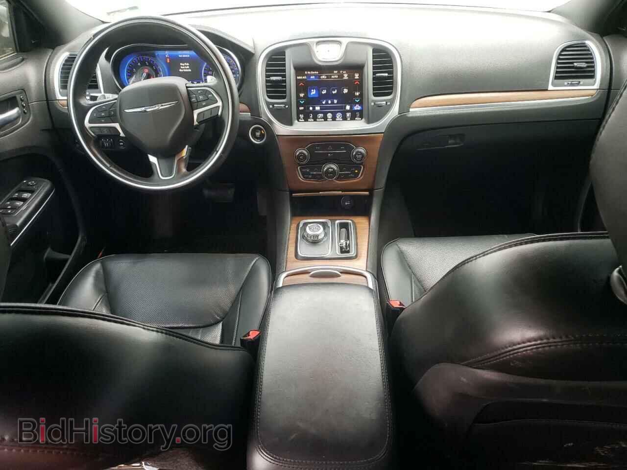 2016 CHRYSLER 300 - VIN: 2C3CCASG7GH198395 - Фото 8