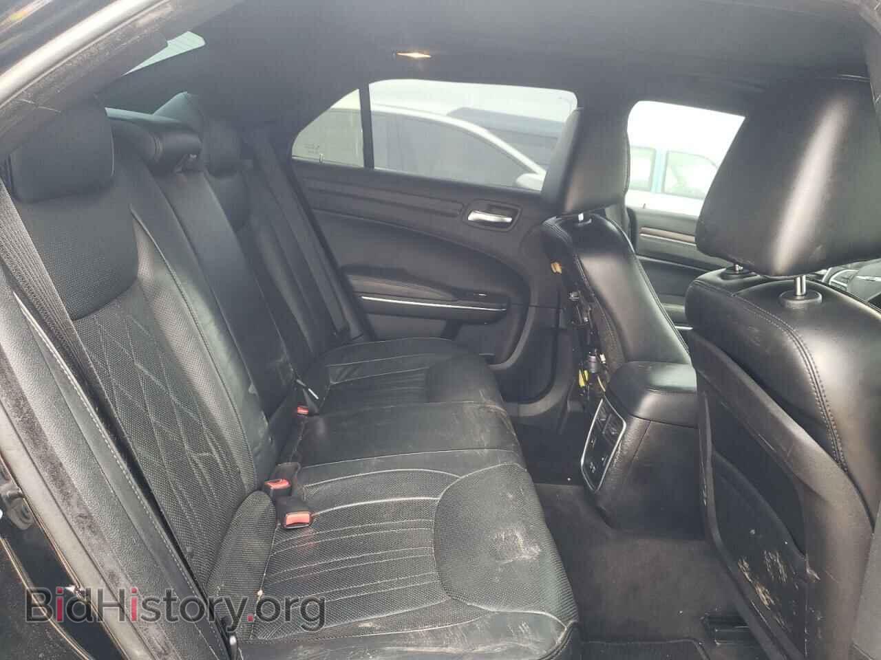 2016 CHRYSLER 300 - VIN: 2C3CCASG7GH198395 - Фото 10