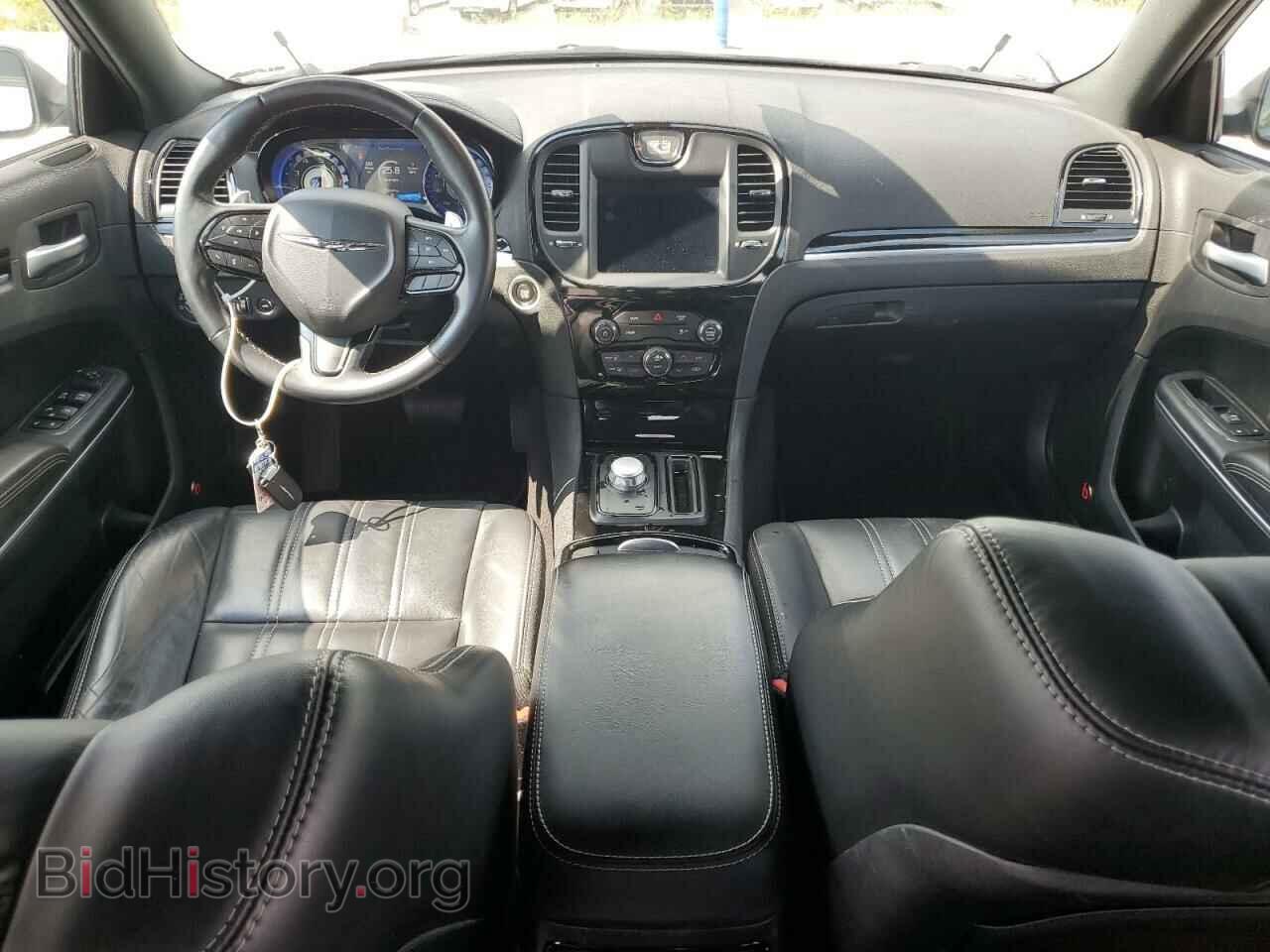 2018 CHRYSLER 300 - VIN: 2C3CCABG2JH191684 - Фото 8